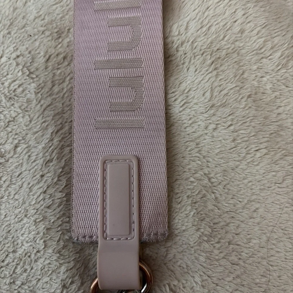 Lululemon Never lost Keychain Pink